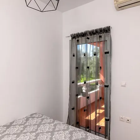 Bona'S Guest House Agia  Buitenkant foto
